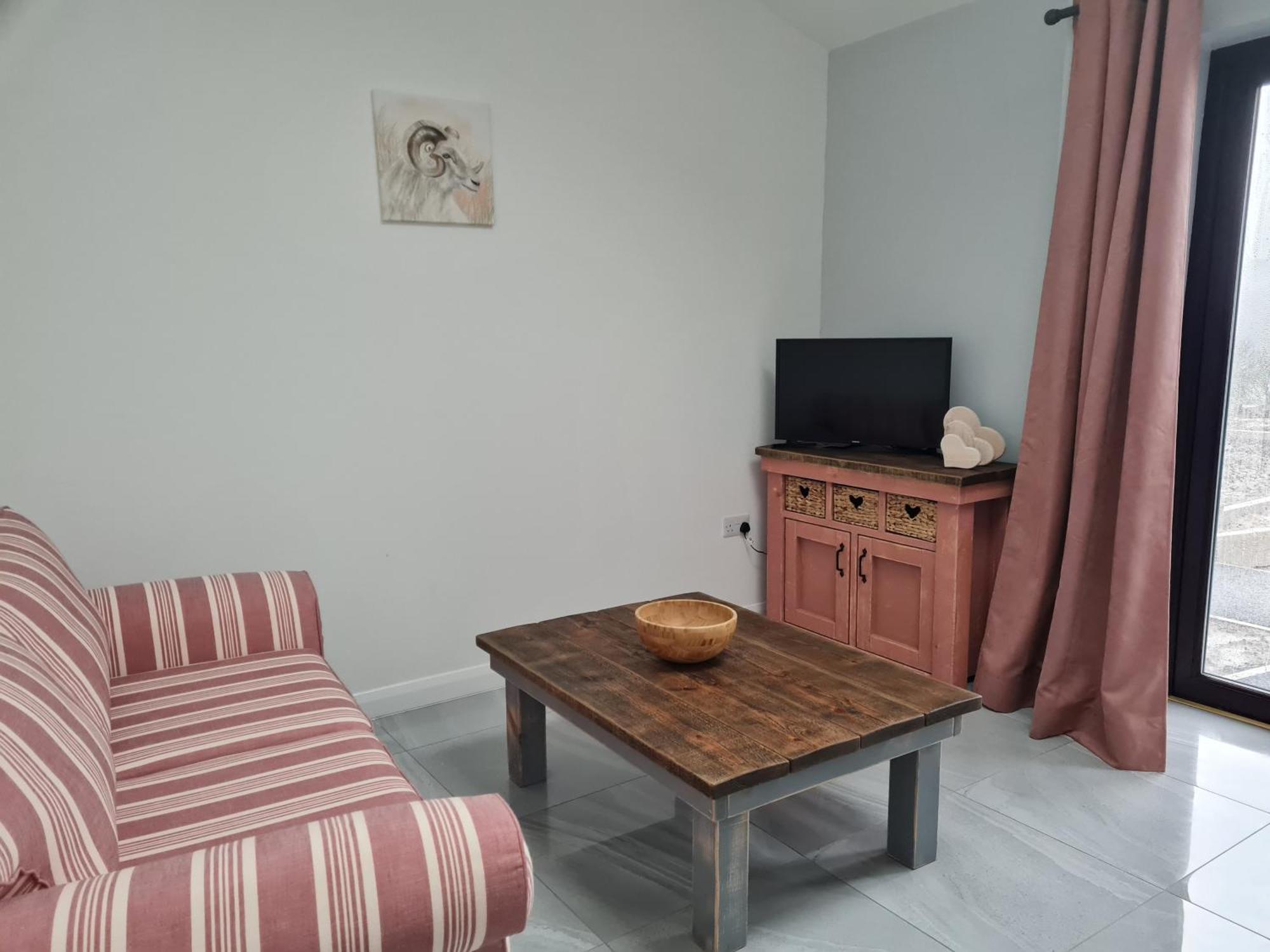 The Old Mountain Stables Caerllwyn Ganol Farm Appartement Newport  Kamer foto